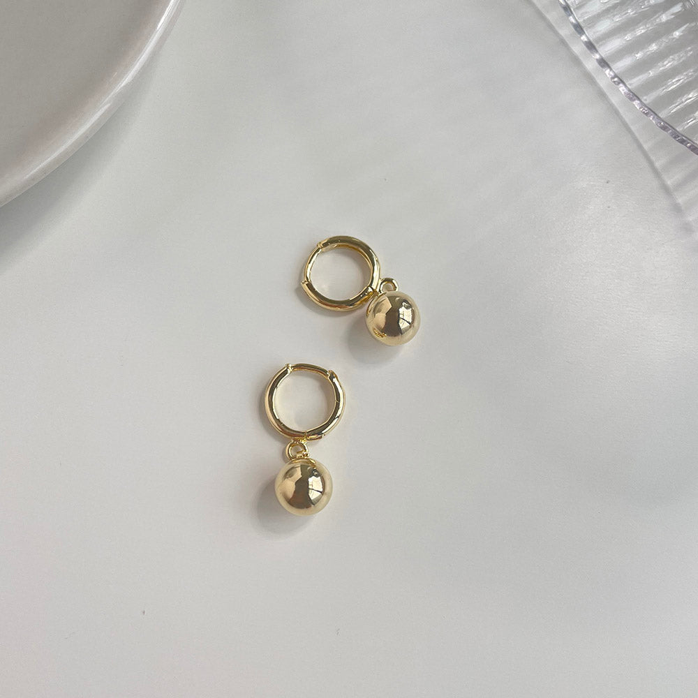 小巧圓珠耳環