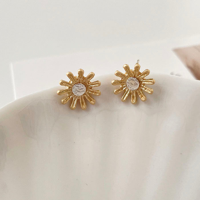 霧金小花耳環 - 925純銀針