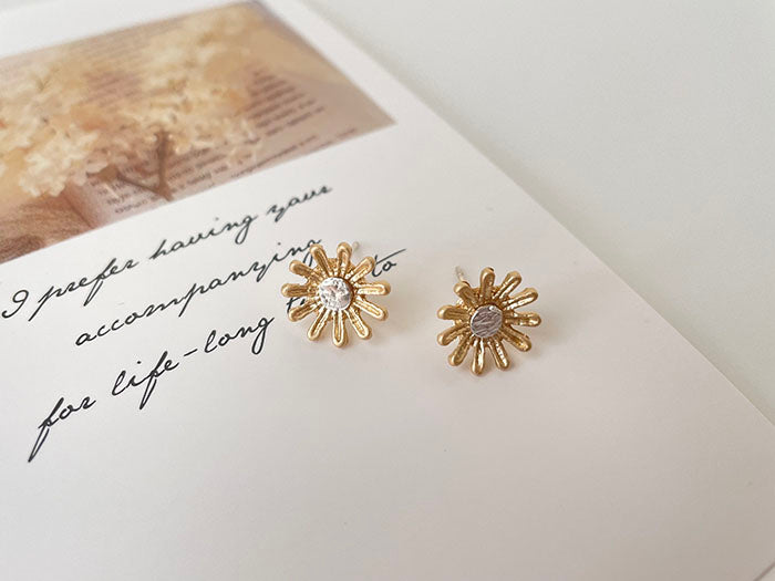 霧金小花耳環 - 925純銀針