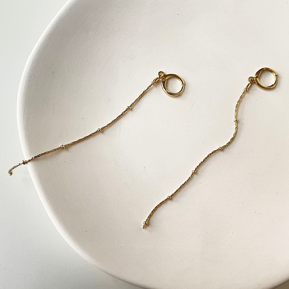 一線流動感垂墜式耳環