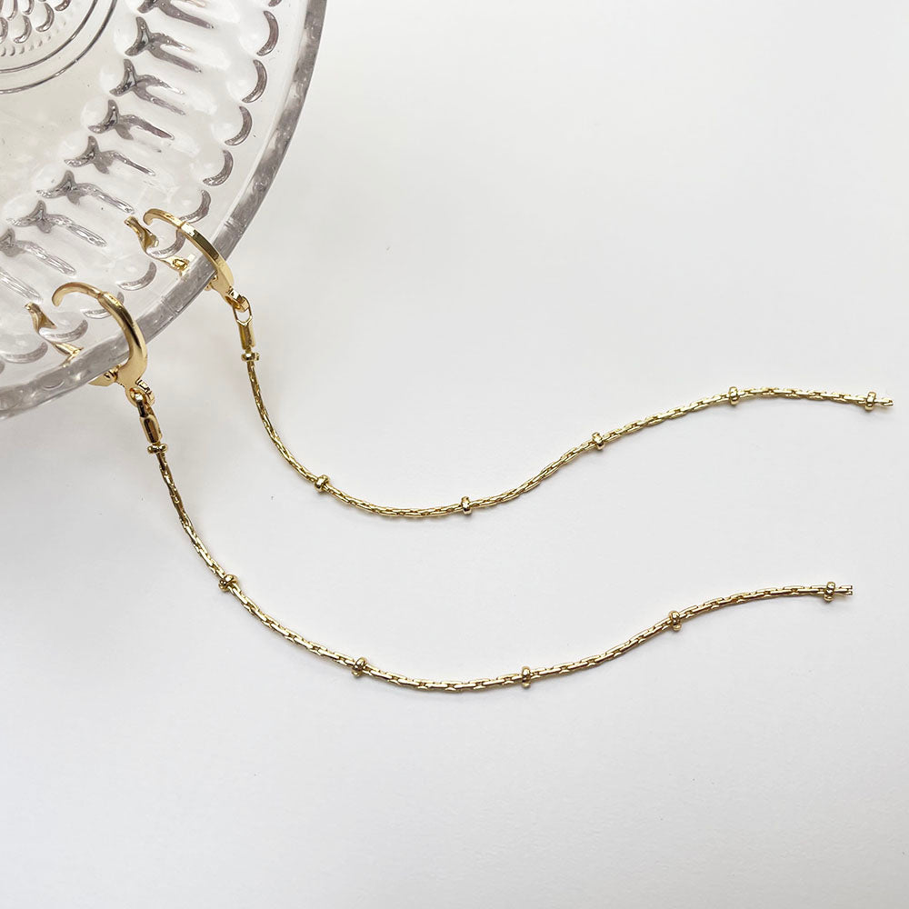 一線流動感垂墜式耳環