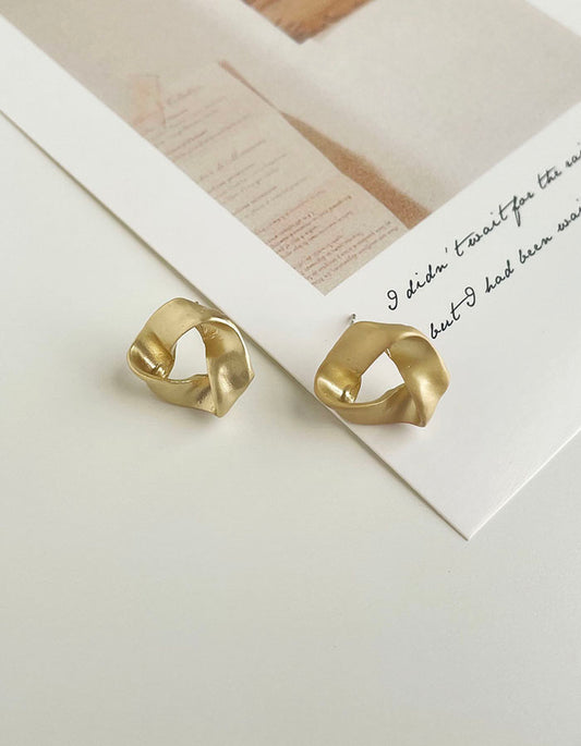 三角扭結耳環 - 925純銀針