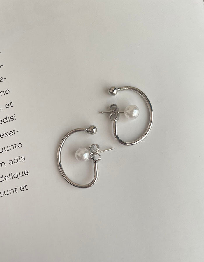 簡約感珍珠耳環 - 925純銀針