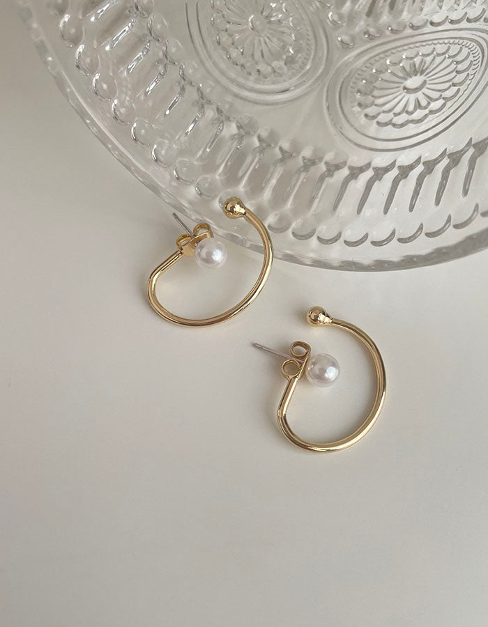 簡約感珍珠耳環 - 925純銀針