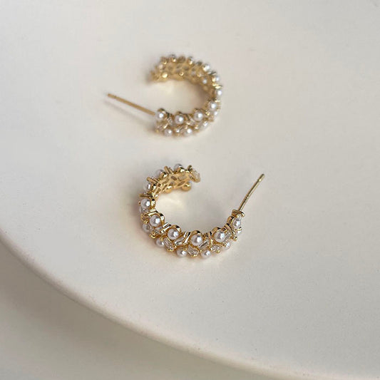 輕奢珍珠交錯環形耳環 - 925純銀針