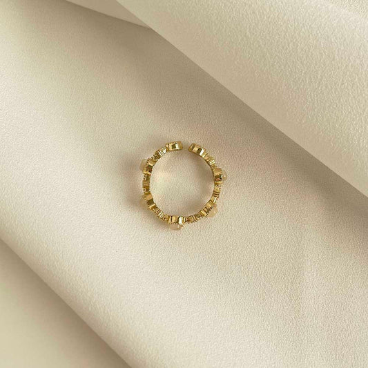 貓眼石環繞戒指