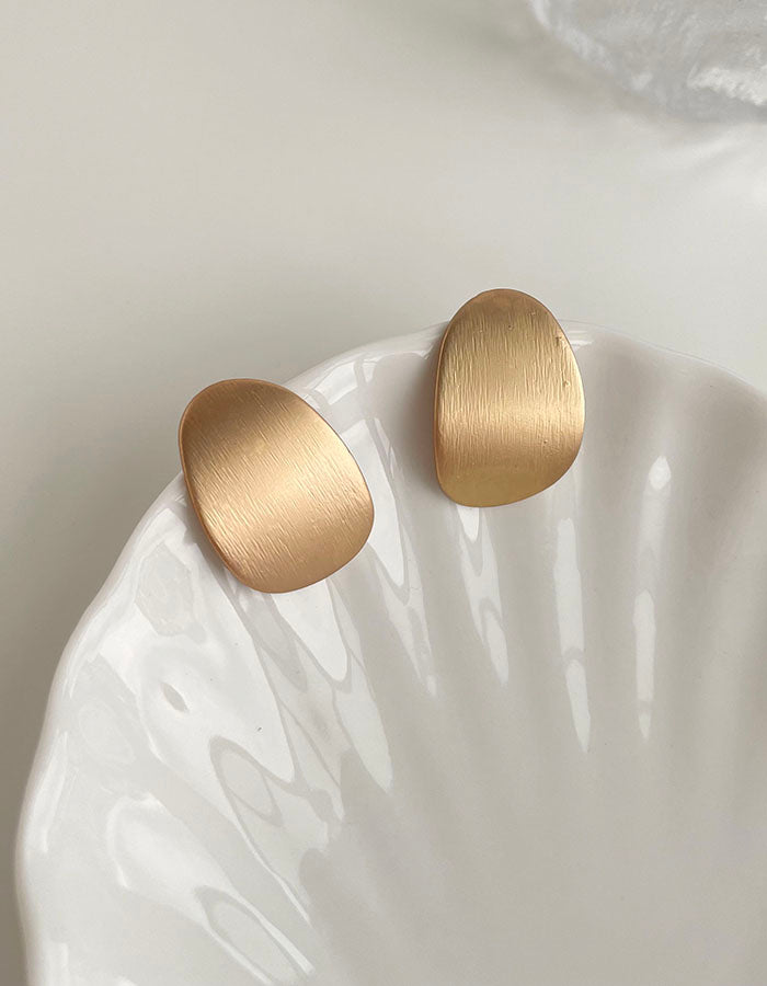 髮絲感不規則金屬片耳環 - 925純銀針