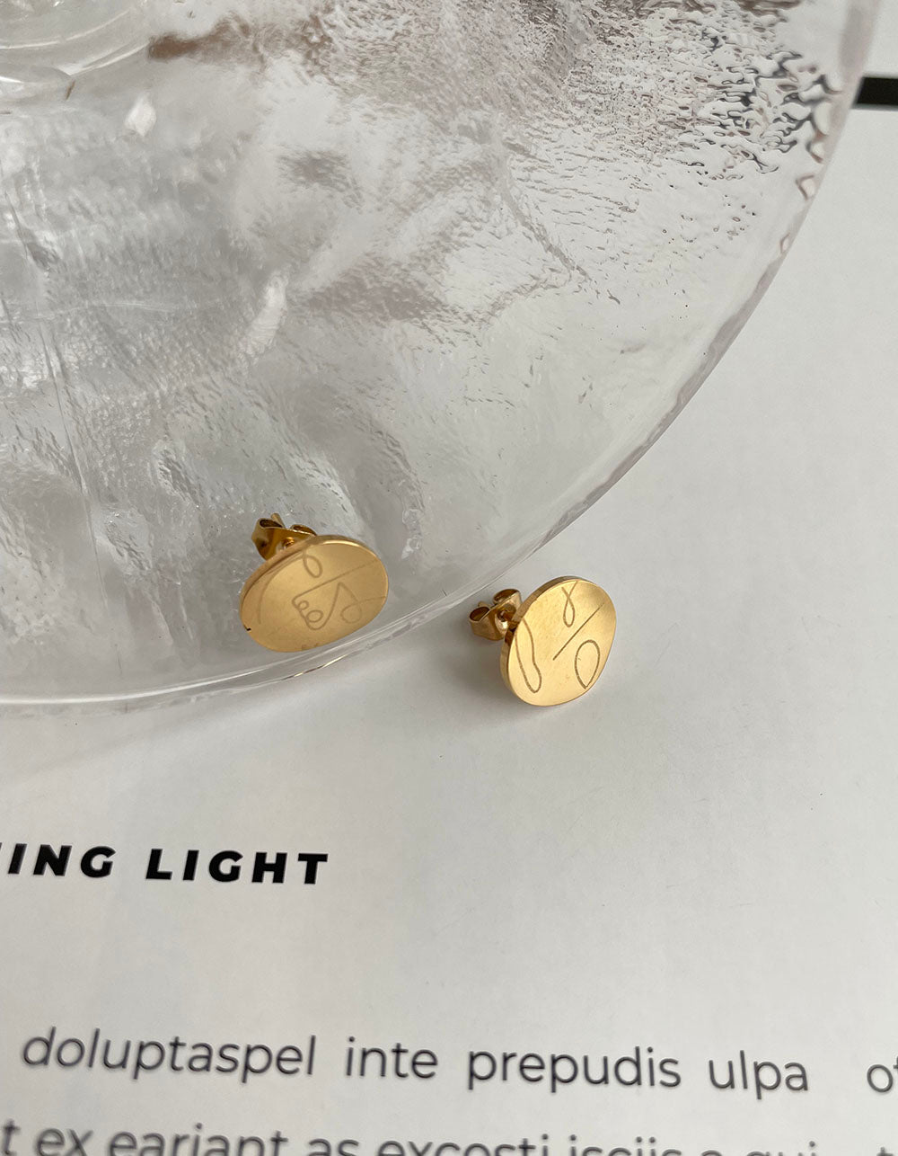 冷淡風抽象藝術人臉耳環 - 925純銀針