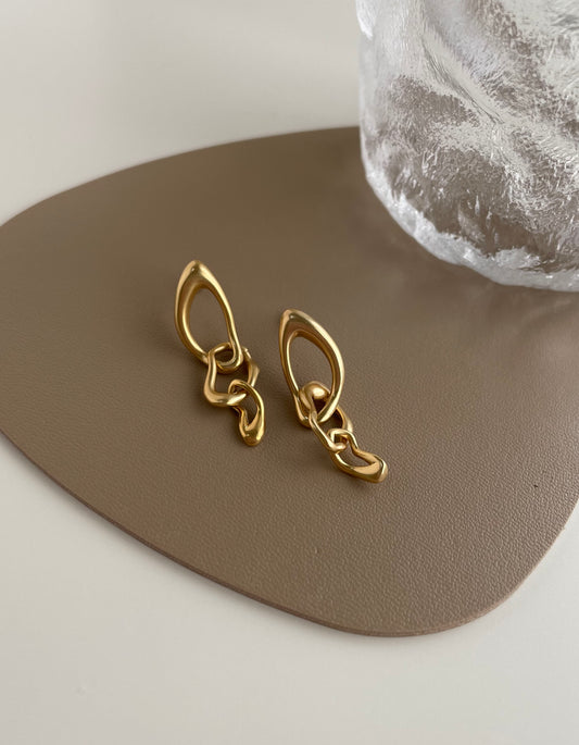 霧金扭曲鍊條耳環 - 925純銀針