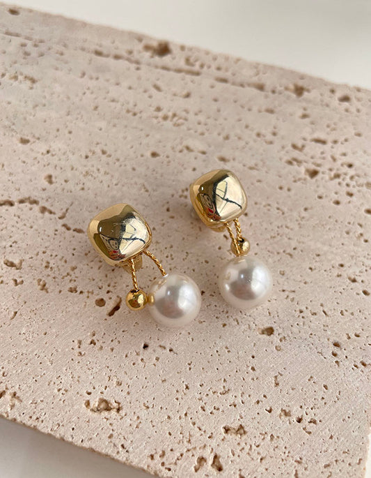 方形金屬珍珠垂墜耳環 - 925純銀針