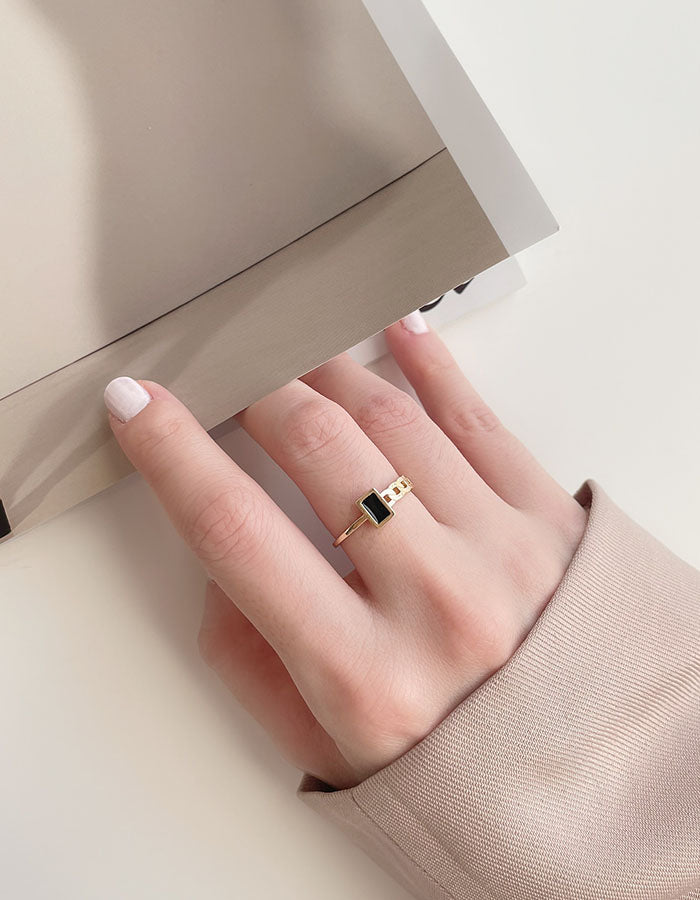 半鍊條設計滴釉戒指