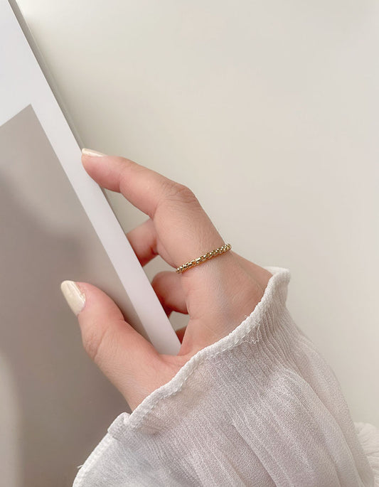 金屬細緻鍊條戒指