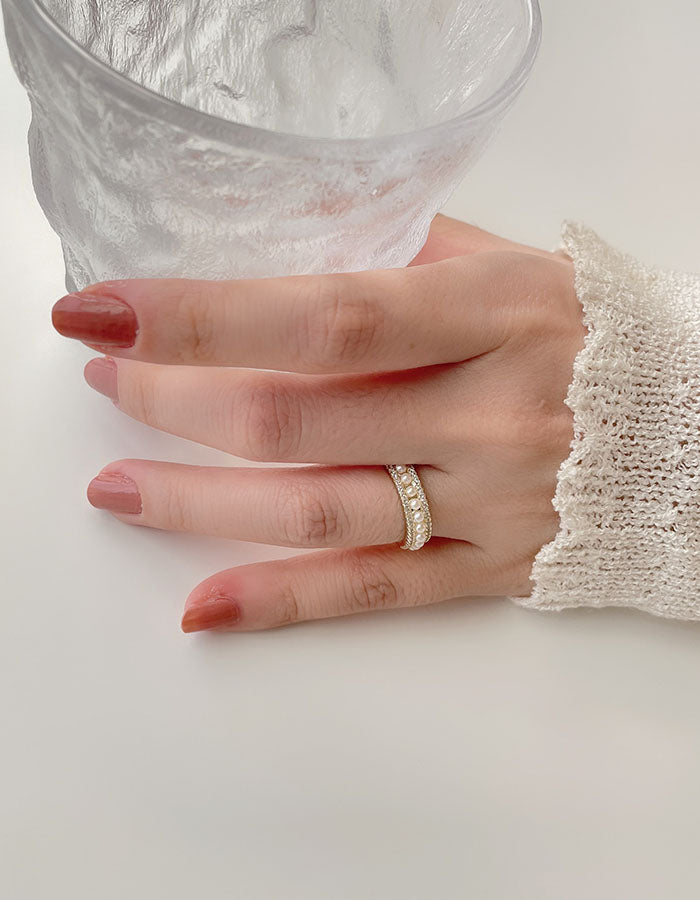 古典大小珍珠鑲鑽調節戒指