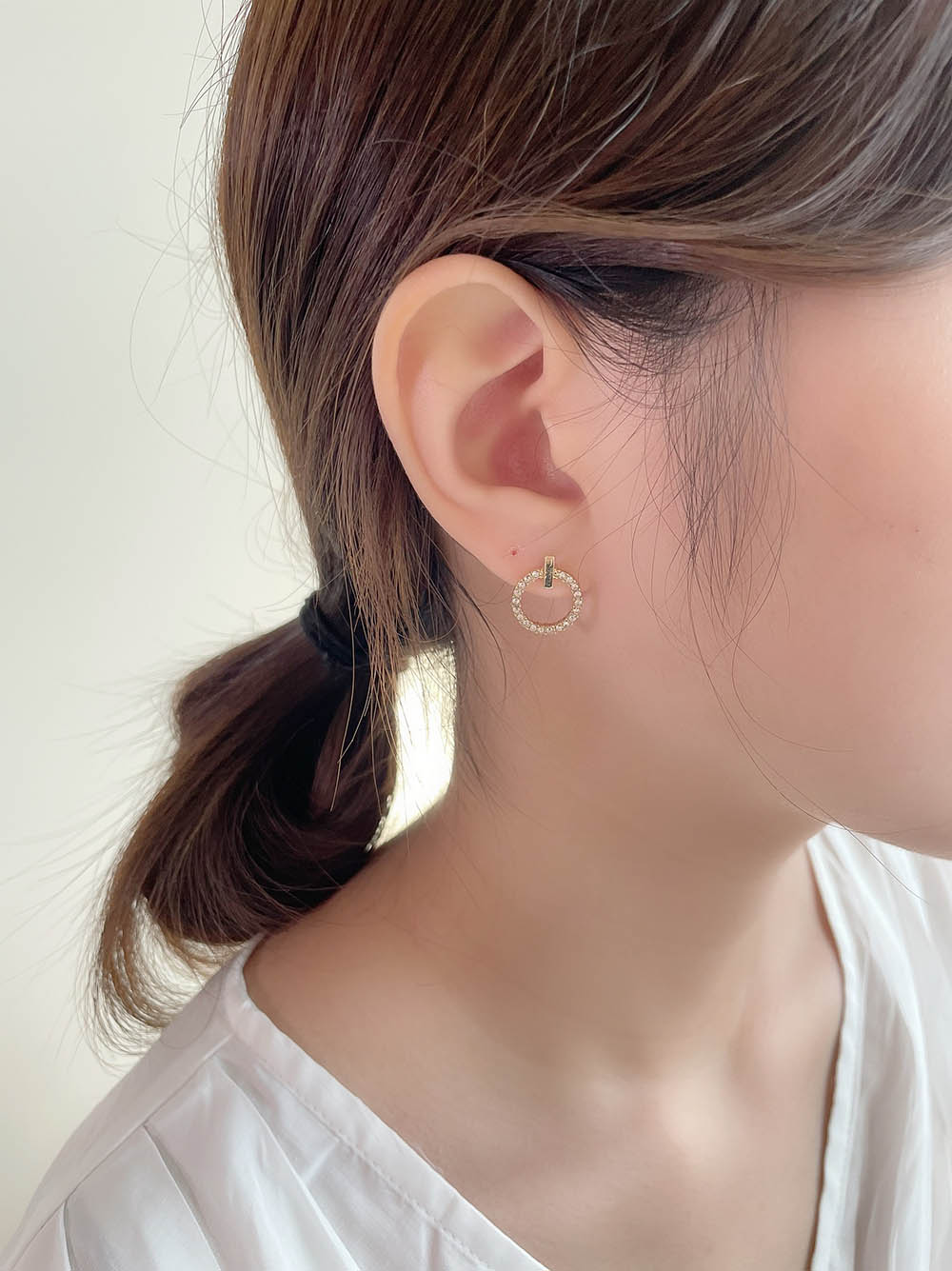 甜美圓圈鑲鑽耳環